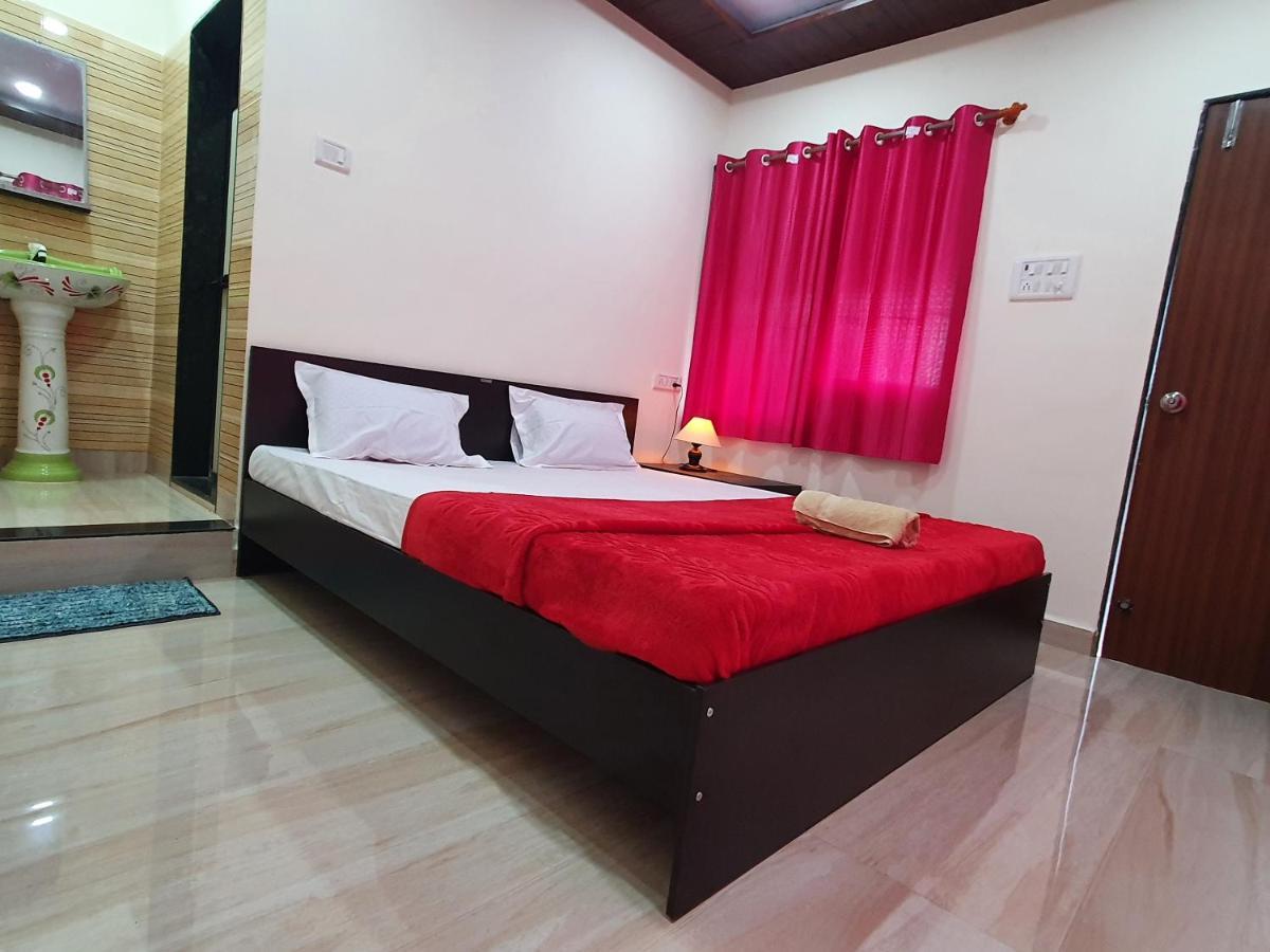 Serina House Mālvan Zewnętrze zdjęcie