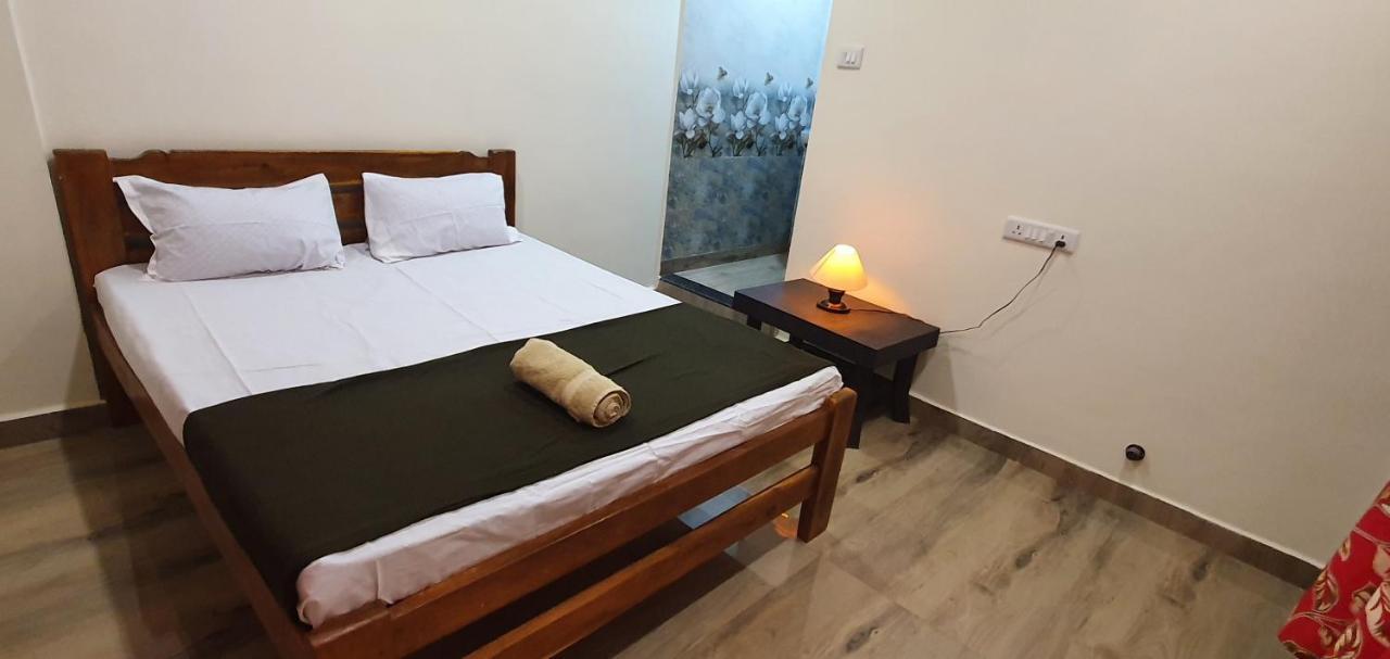 Serina House Mālvan Zewnętrze zdjęcie
