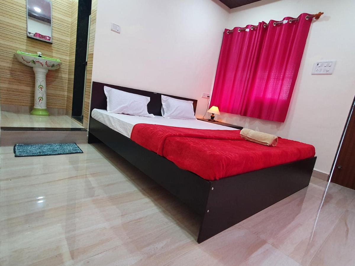 Serina House Mālvan Zewnętrze zdjęcie