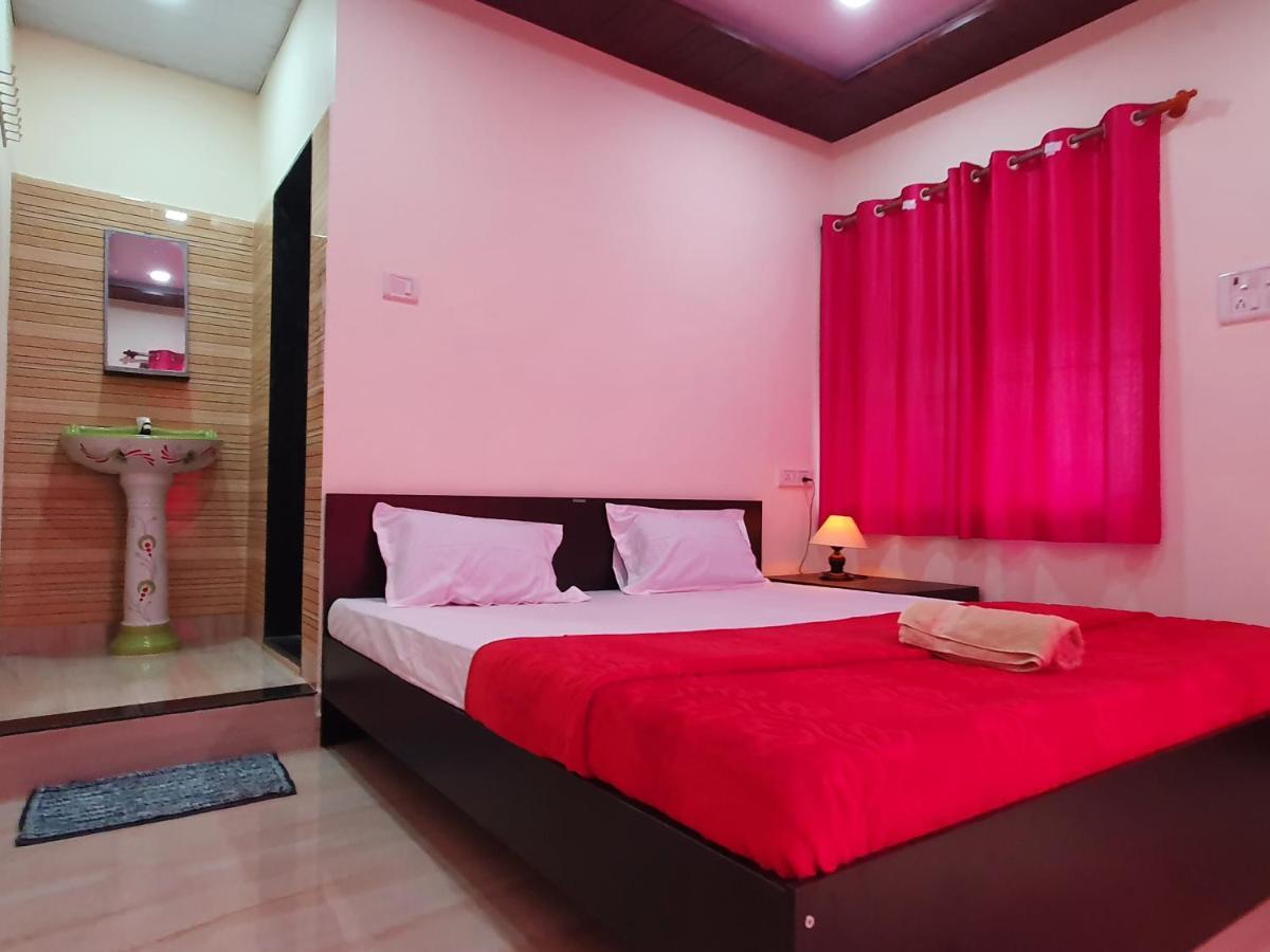 Serina House Mālvan Zewnętrze zdjęcie