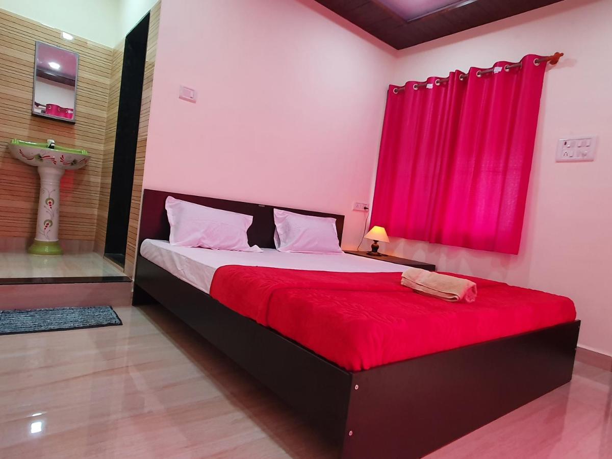Serina House Mālvan Zewnętrze zdjęcie
