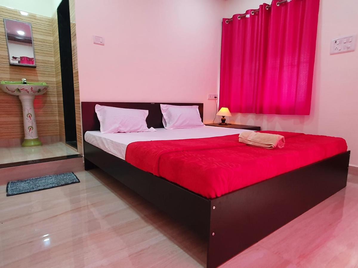 Serina House Mālvan Zewnętrze zdjęcie