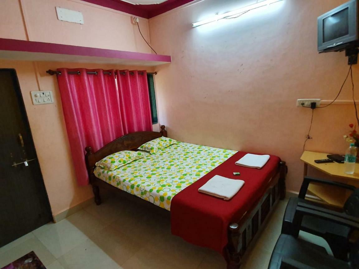 Serina House Mālvan Zewnętrze zdjęcie